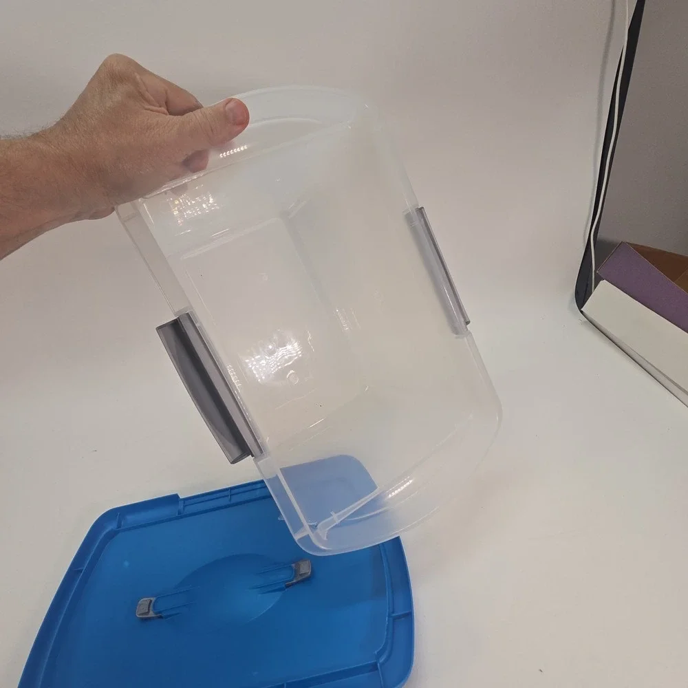 Sterilite Show Offs Blue Lid Gray Handle & Closure Snap Lid USA